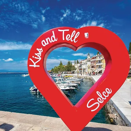 Cozy In With Wifi Apartment Selce