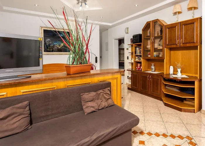 Cozy In With Wifi Apartment Selce